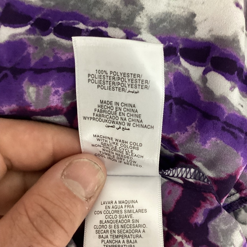 Jones New York Button Front Blouse Purple Abstract Print Size Large - Picture 7 of 7